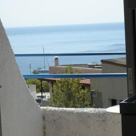 Efrosyni Apartments Agia Marina  Buitenkant foto